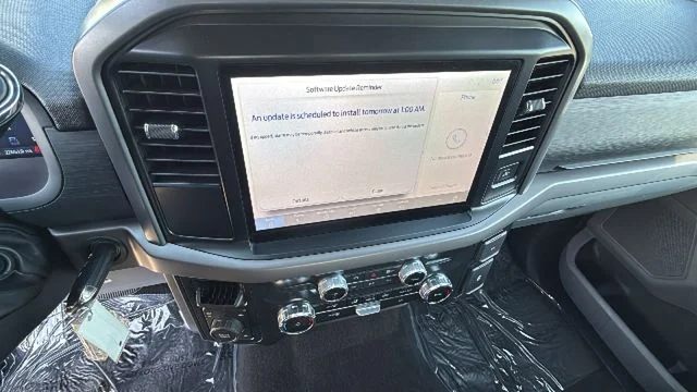 2025 Ford F-150 XLT - Photo 15