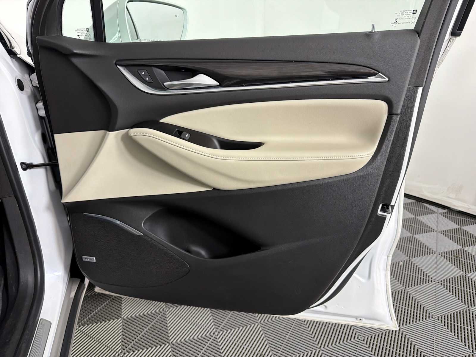 Used 2018 Includes Satin Nickel lower exterior accent color. Buick Premium image 12