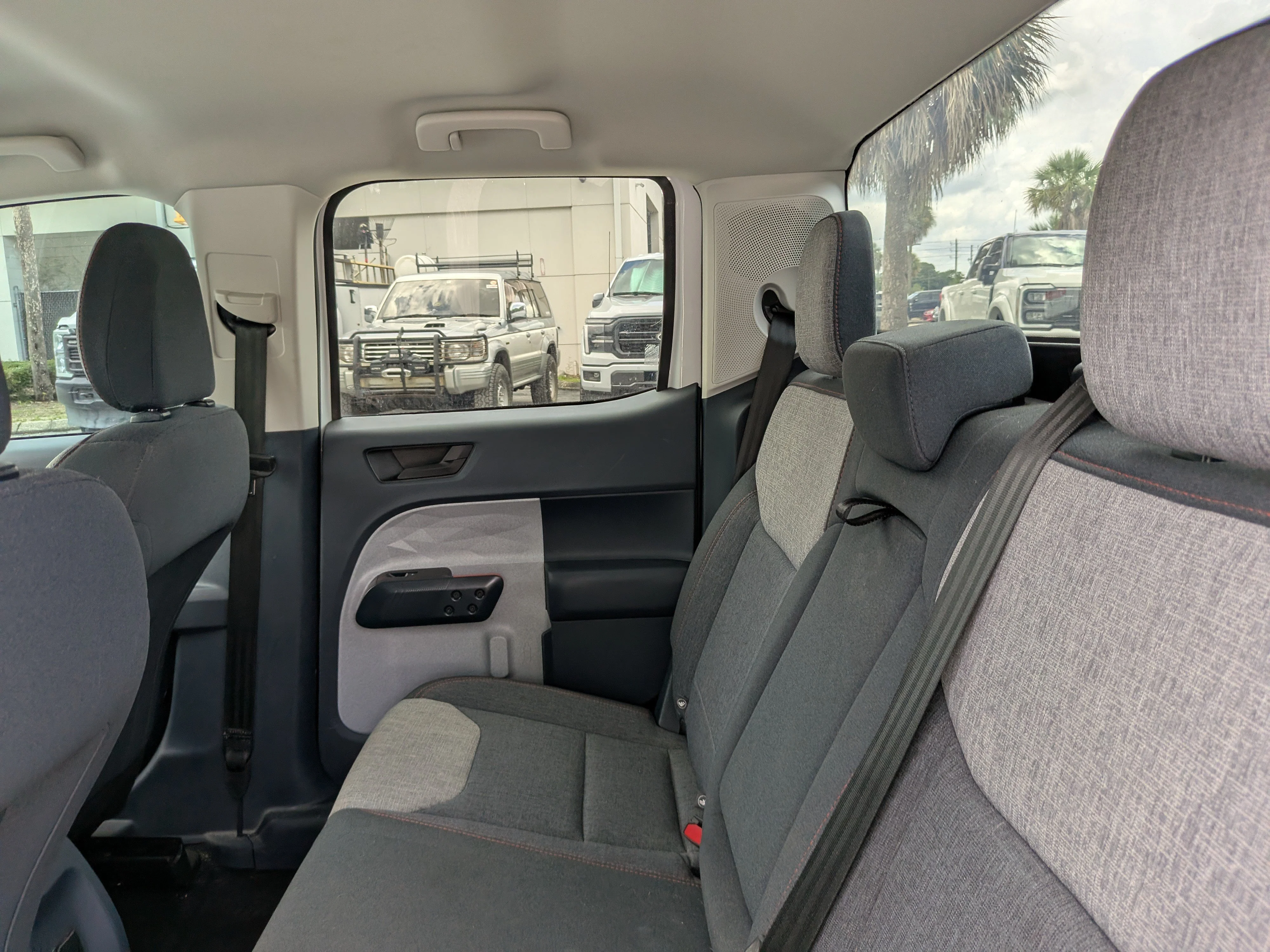 Certified Used 2024 Oxford White Clearcoat Ford XLT image 22
