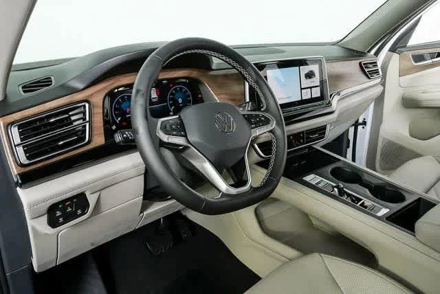 2026 Volkswagen Atlas SE - Photo 7
