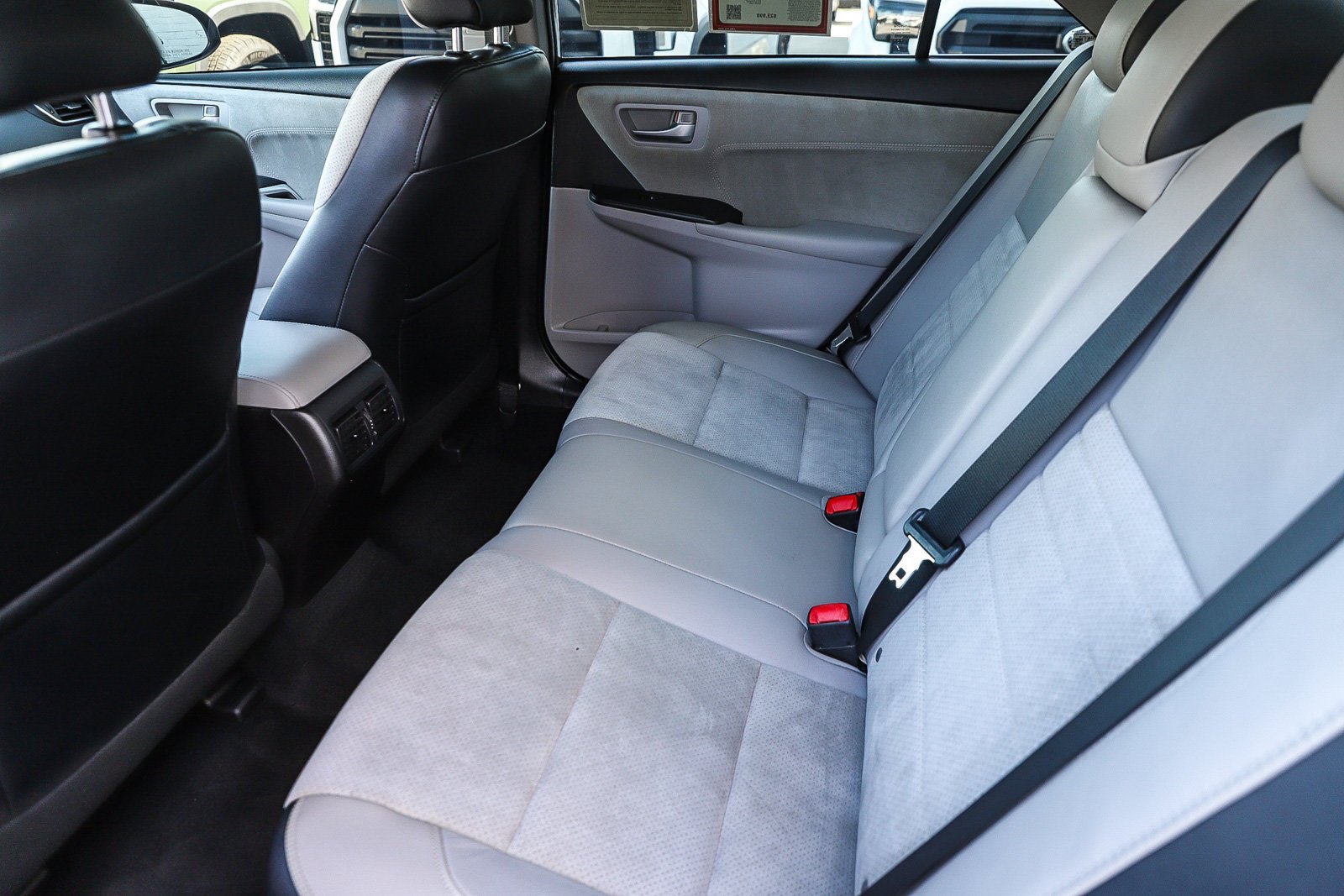 Certified Used 2017 Gray Toyota XSE V6 image 18