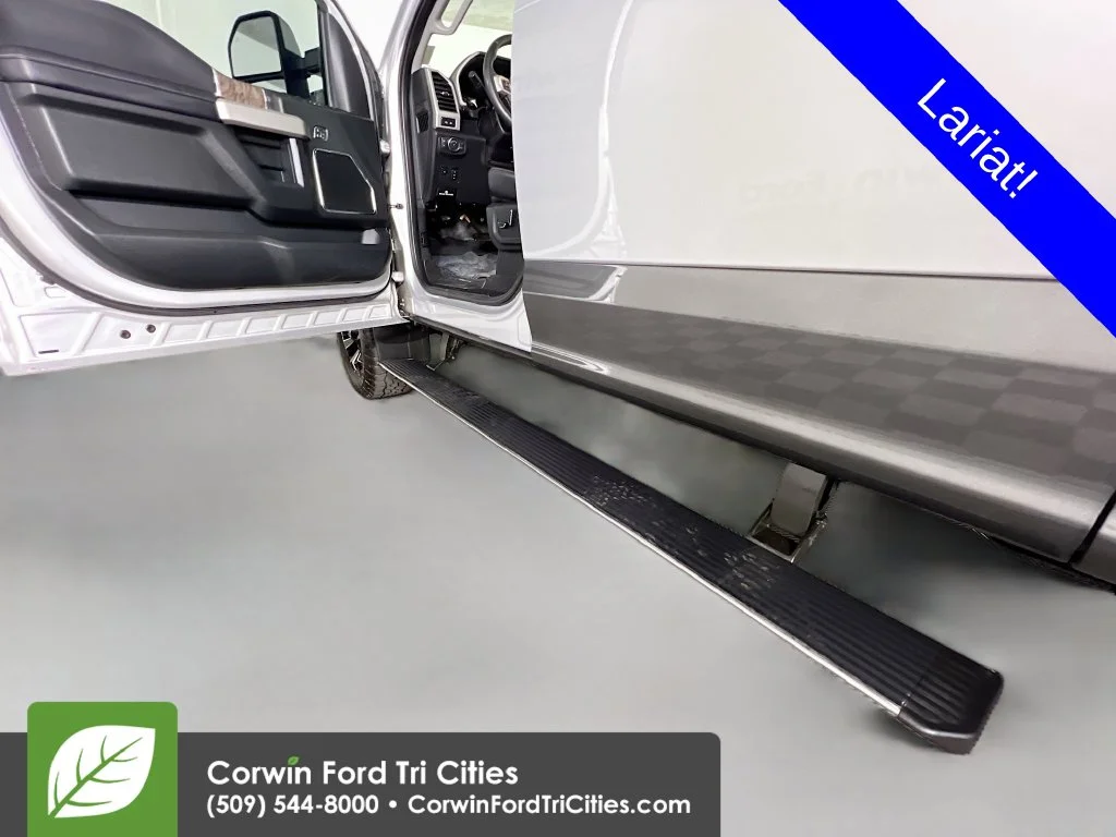 Used 2019 Ingot Silver Ford Lariat image 31