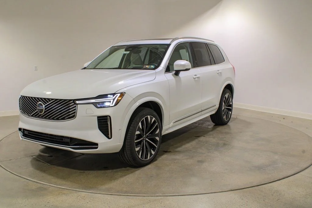 2026 Volvo XC90 B6 Ultra Dark 7-Seater 4WD's photo