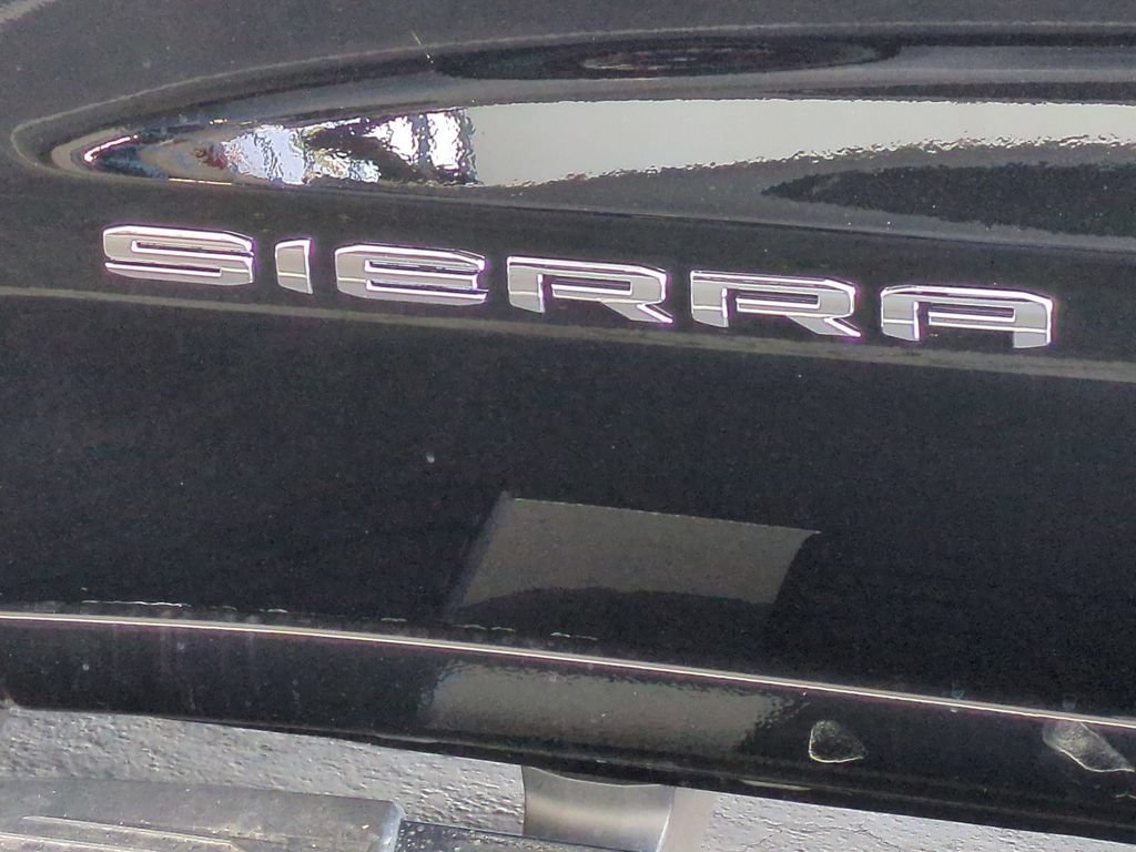 New 2026 Onyx Black GMC SLT image 10