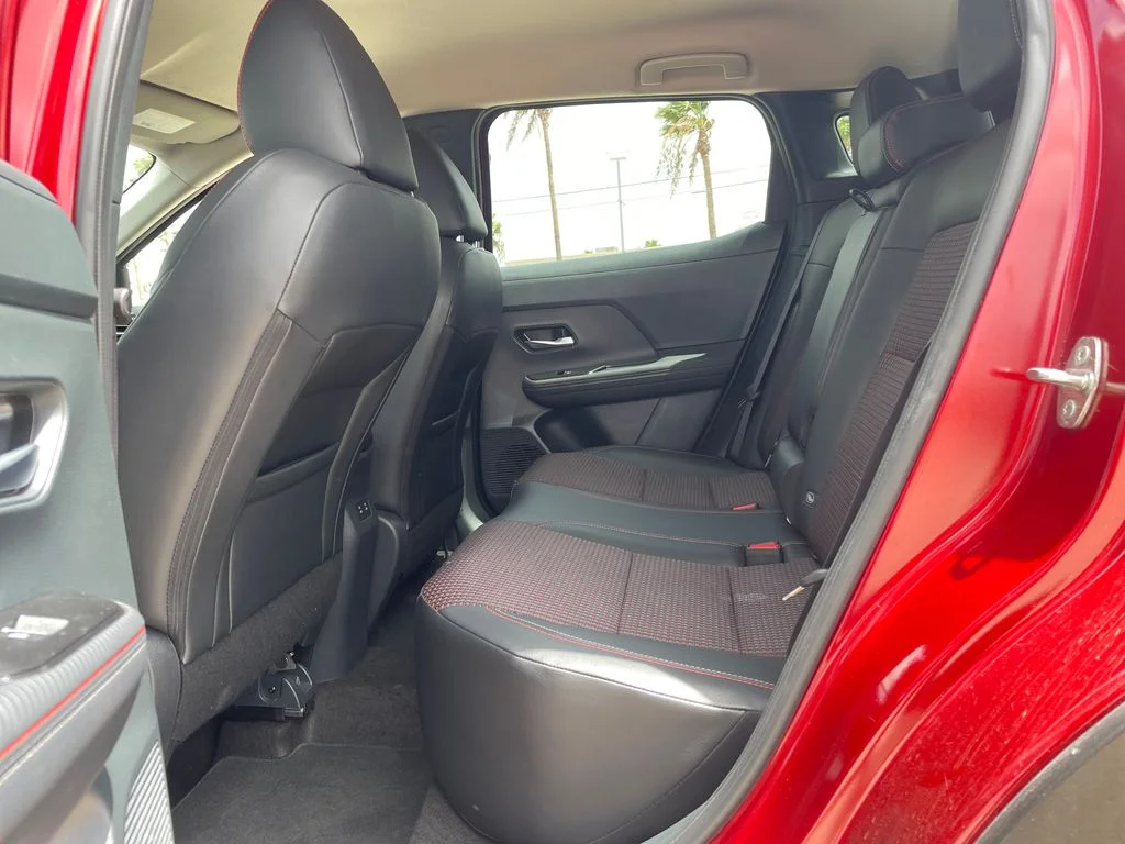 Used 2025 Red Nissan SR image 24
