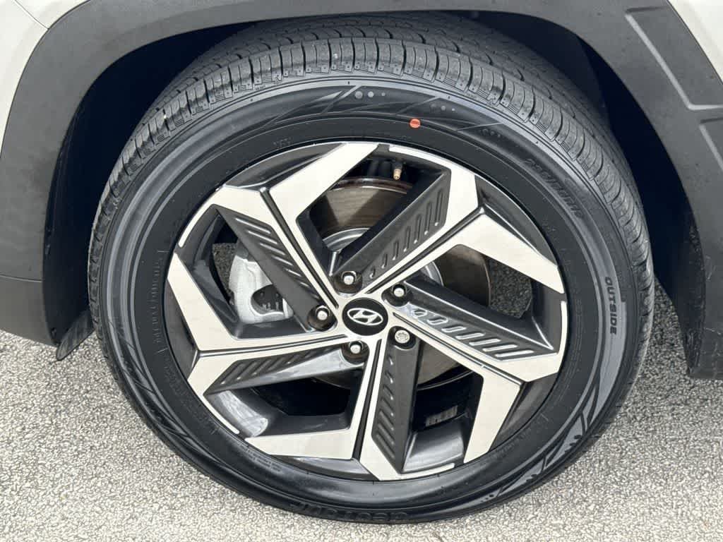 Used 2024 Shimmering Silver Hyundai Limited image 11