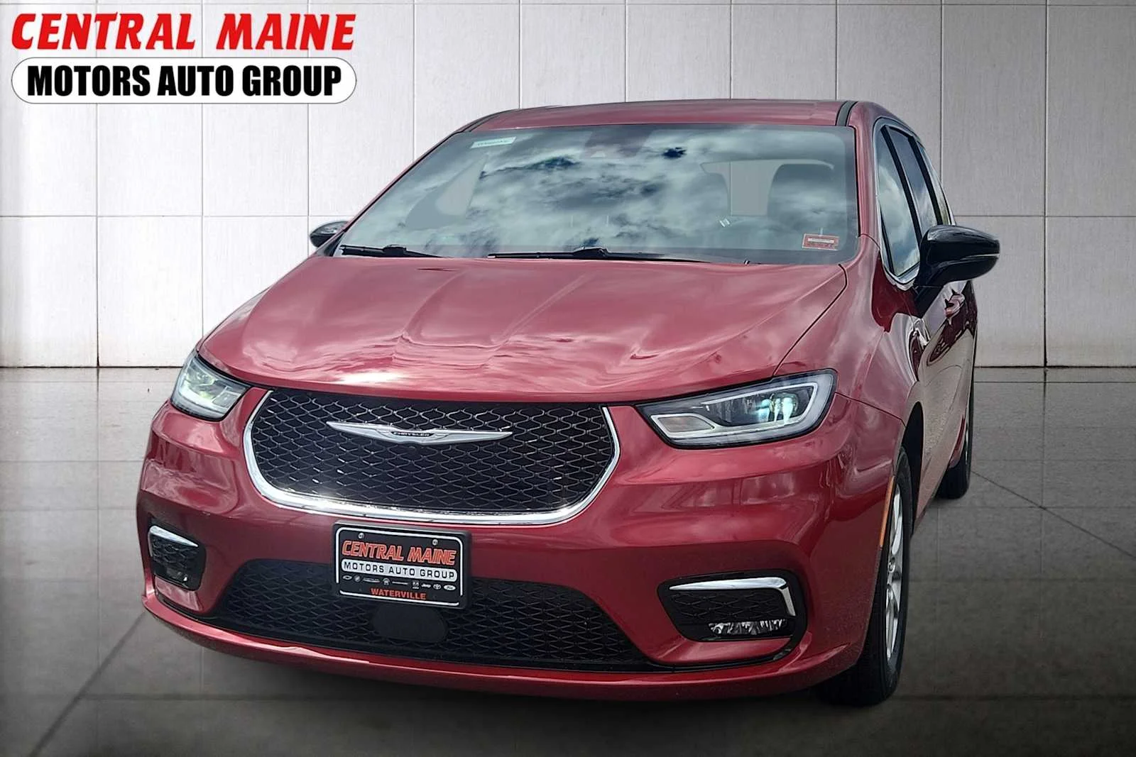 2025 Chrysler Pacifica Select's photo