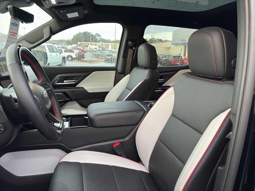 2025 Chevrolet Silverado EV RST - Photo 13