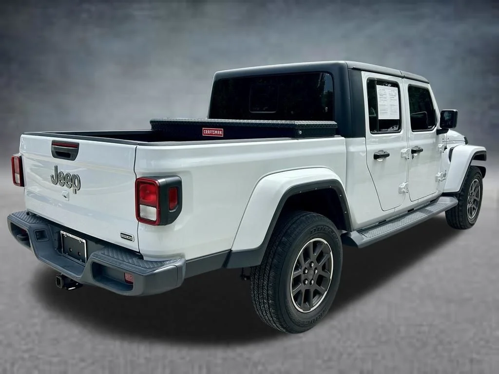Used 2022 Bright White Clearcoat Jeep Overland image 5