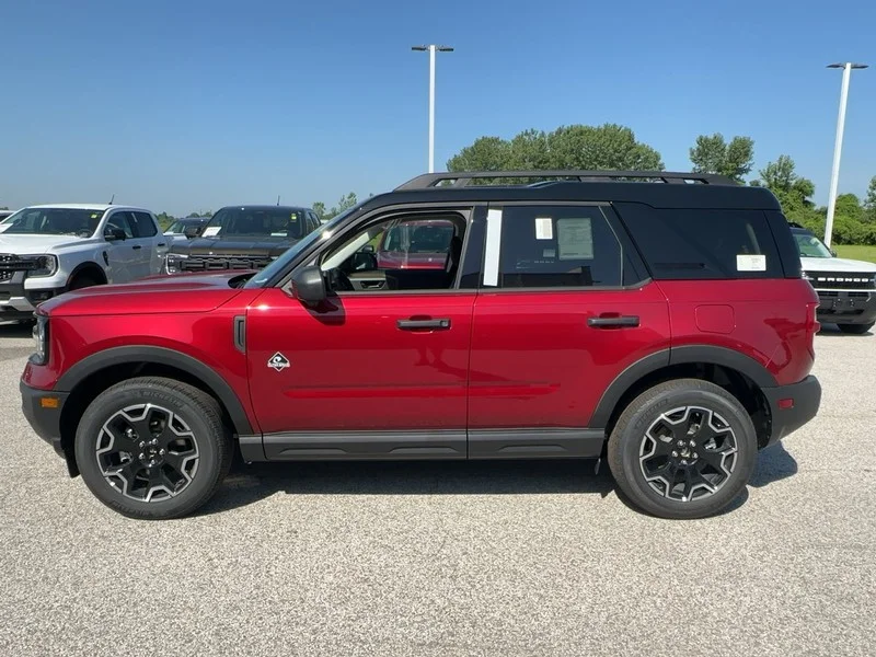 New 2026 Ruby Red Metallic Tinted Clearcoat Ford Outer Banks 4x4 image 2