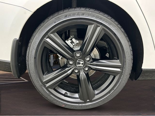 New 2026 Platinum White Pearl Honda Sport-L image 9