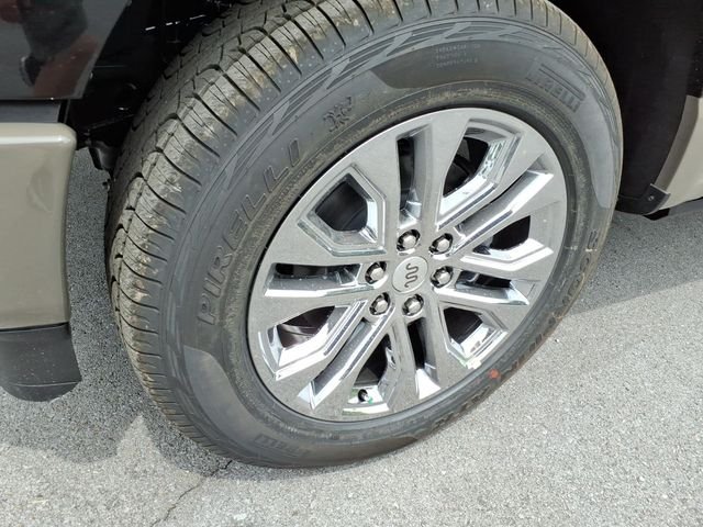 New 2026 Agate Black Metallic Ford King Ranch image 17
