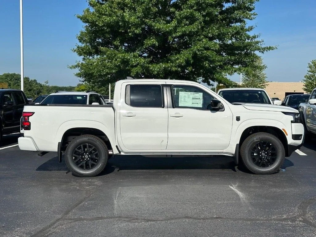 New 2026 Glacier White Nissan Crew Cab SV image 2