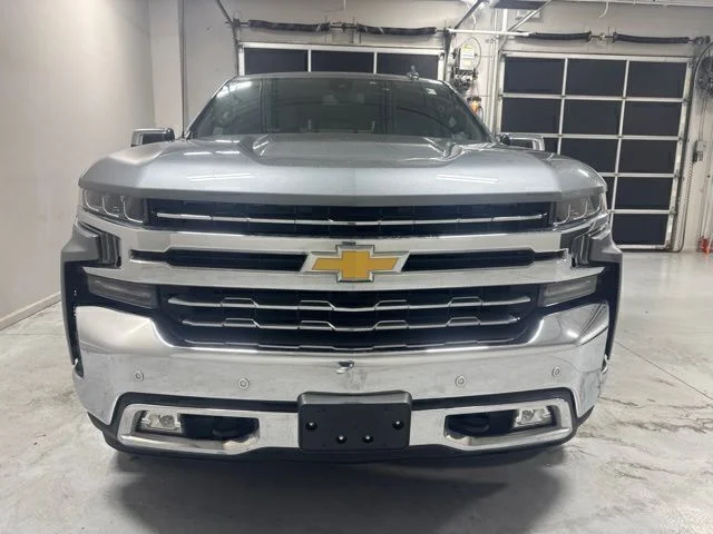 Used 2020 Gray Chevrolet LTZ image 3