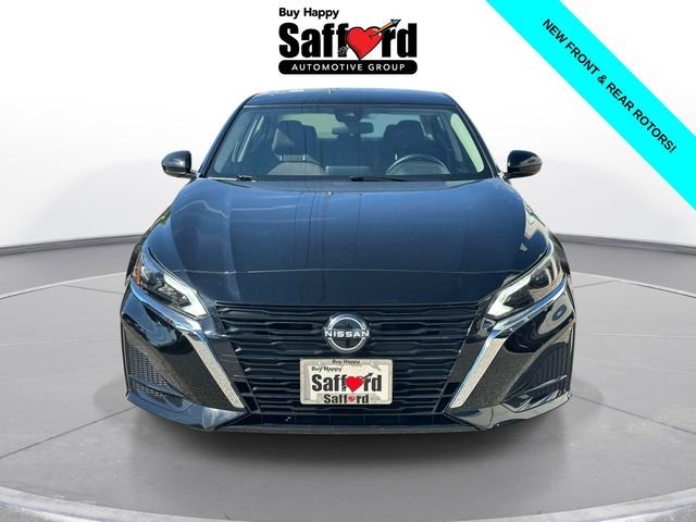 Used 2023 Black Nissan 2.5 SV image 5