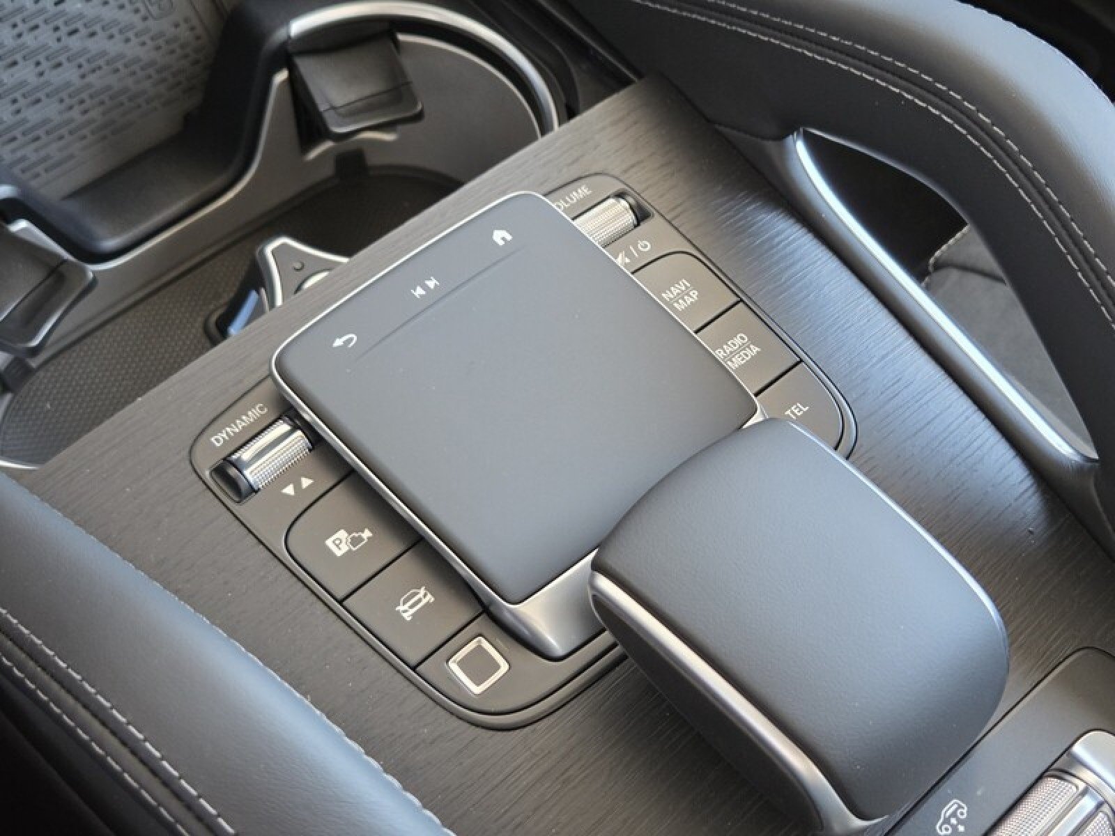New 2026 Obsidian Black Metallic Mercedes-Benz AMG® GLS 63 4MATIC+ SUV image 26