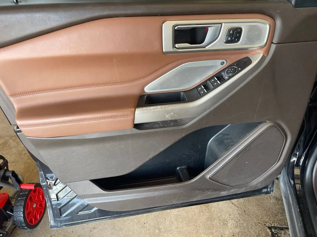 Used 2023 Black Ford King Ranch image 9