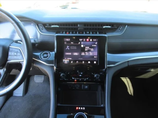 Certified Used 2022 Black Jeep Altitude image 21