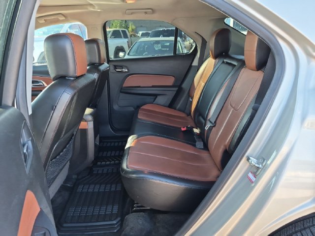Used 2016 CHAMPAGNE SILVER METALLIC Chevrolet LTZ image 26