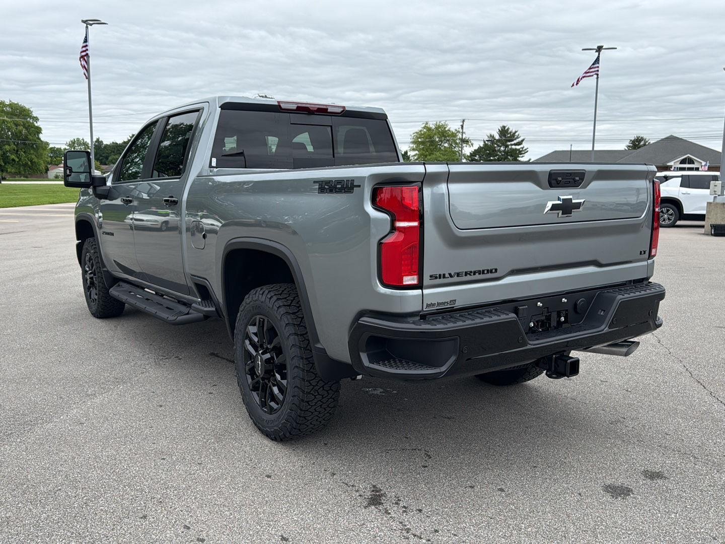 New 2026 Sterling Gray Metallic Chevrolet LT image 19