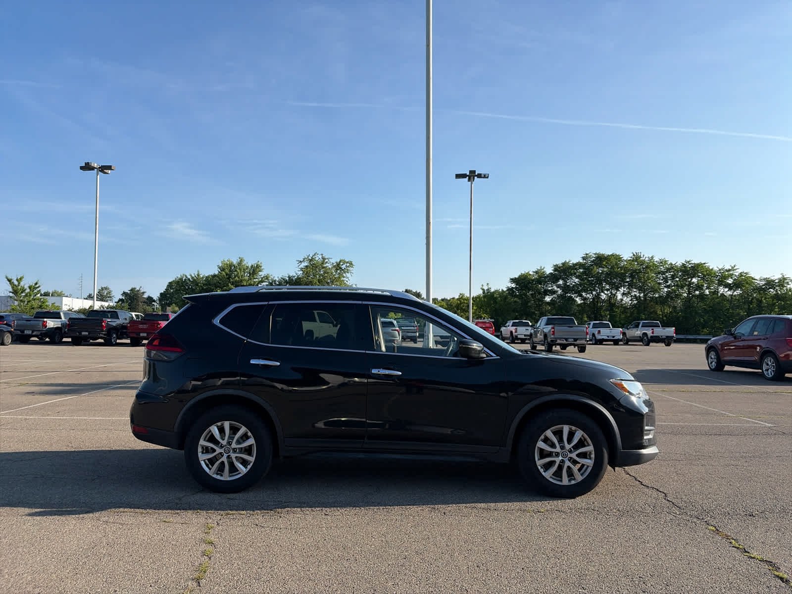 Used 2020 Black Nissan SV Intelligent AWD image 3