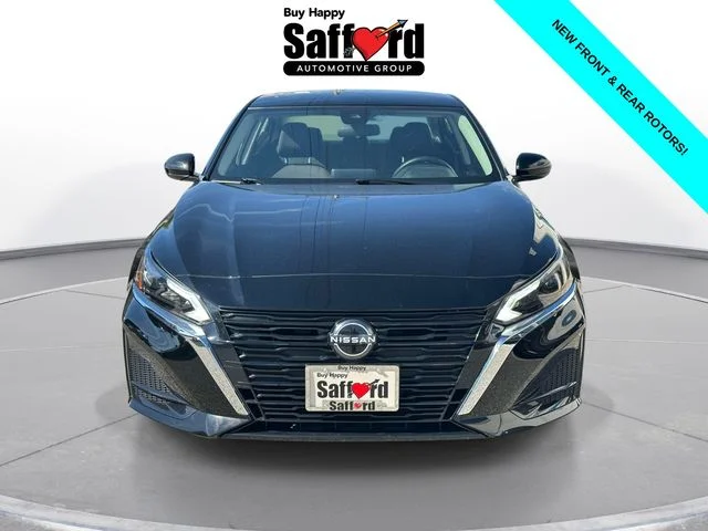 Used 2023 Black Nissan 2.5 SV image 5