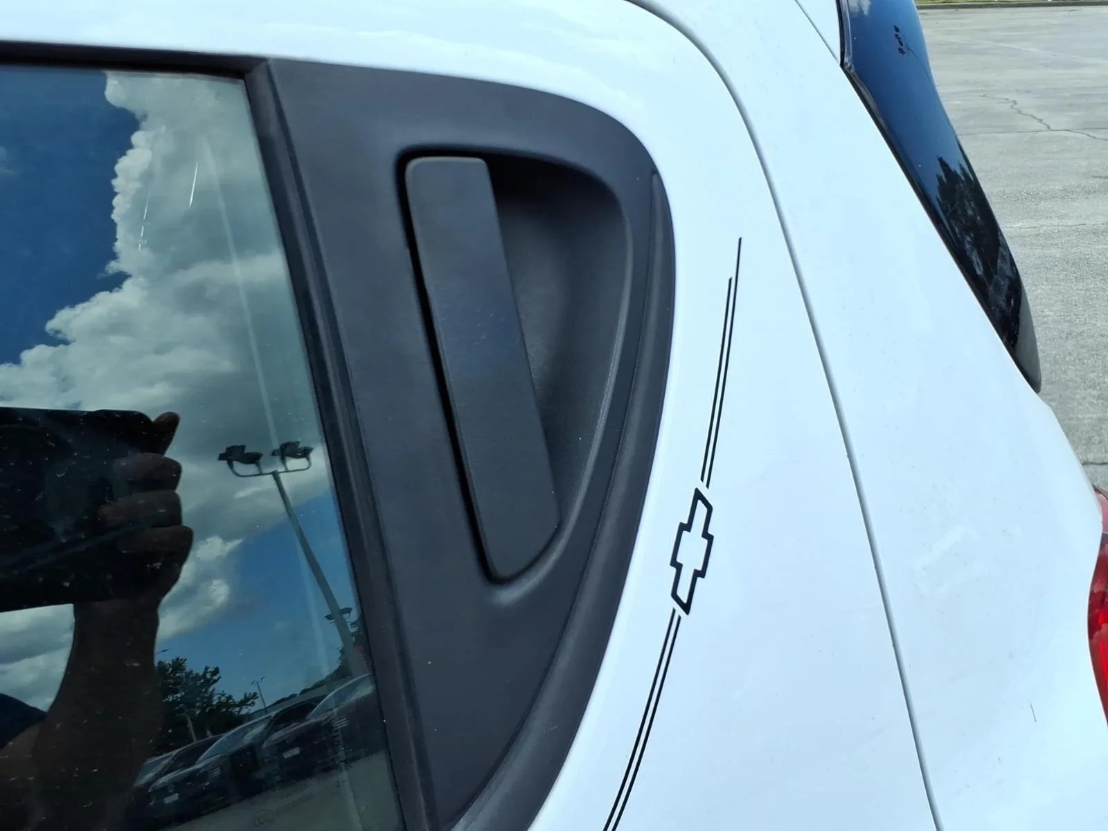 Used 2021 Summit White Chevrolet 1LT image 21