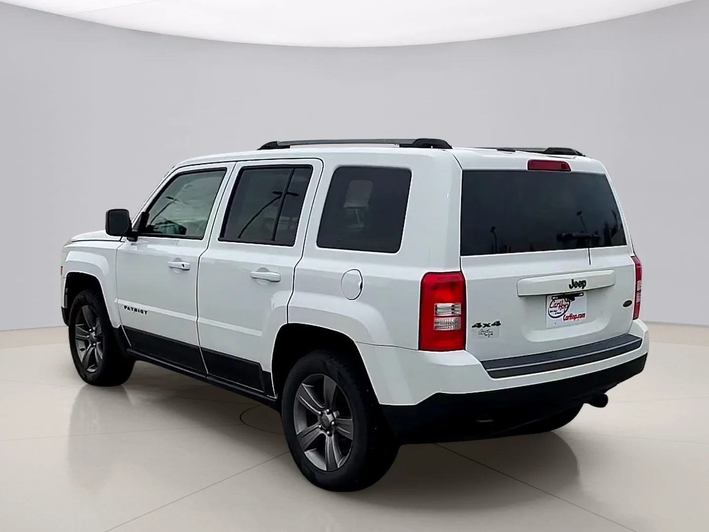 Used 2016 White Jeep SPORT 4WD image 3
