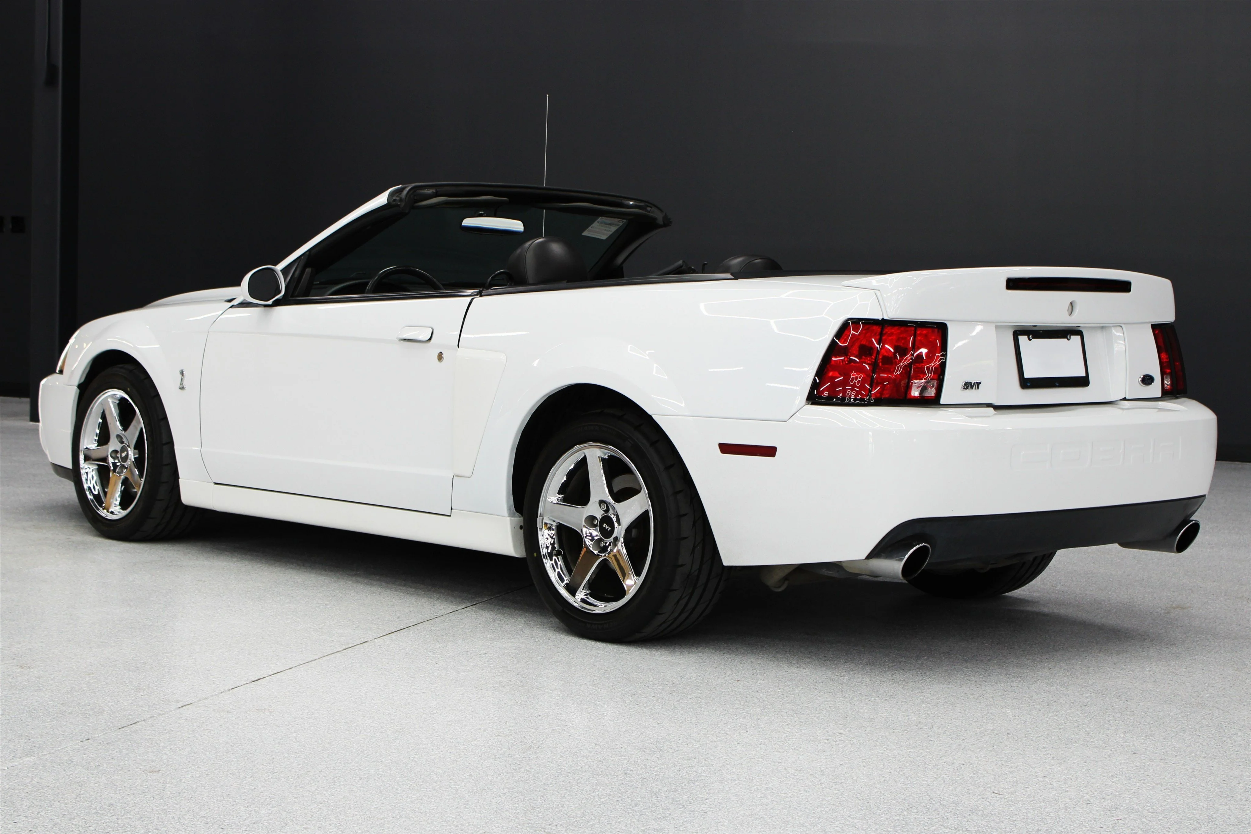 2004 Ford Mustang Cobra SVT - Photo 25
