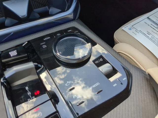 New 2026 Dune Grey Metallic BMW 30 xDrive image 27