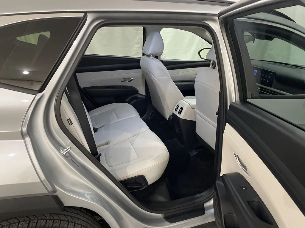 Used 2025 Shimmering Silver Hyundai SEL image 26
