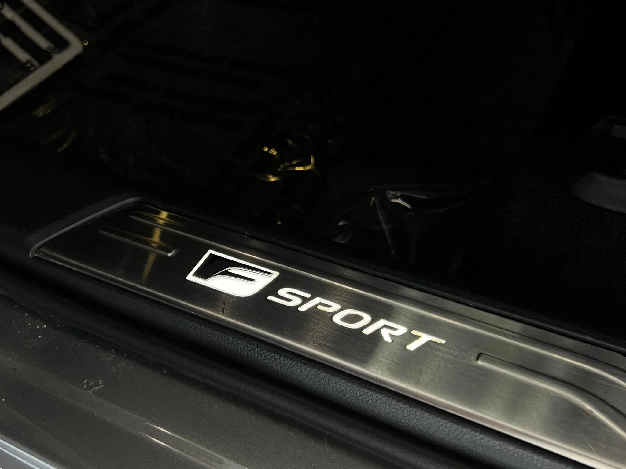 Used 2024 Silver Lexus 350 F SPORT Handling image 30