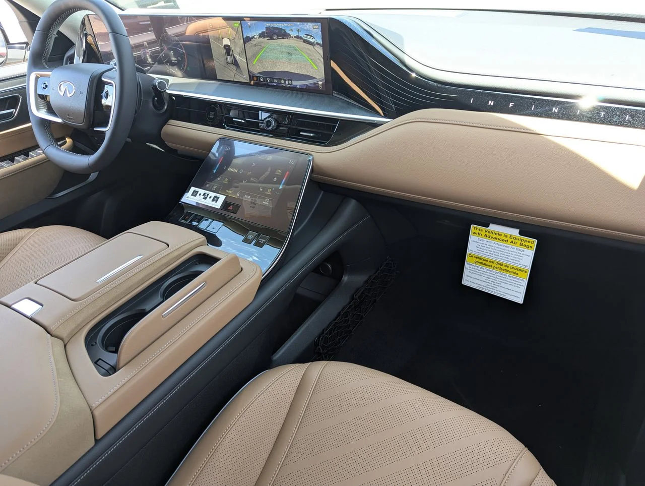 New 2027 RADIANT WHITE INFINITI Luxe 2WD image 30