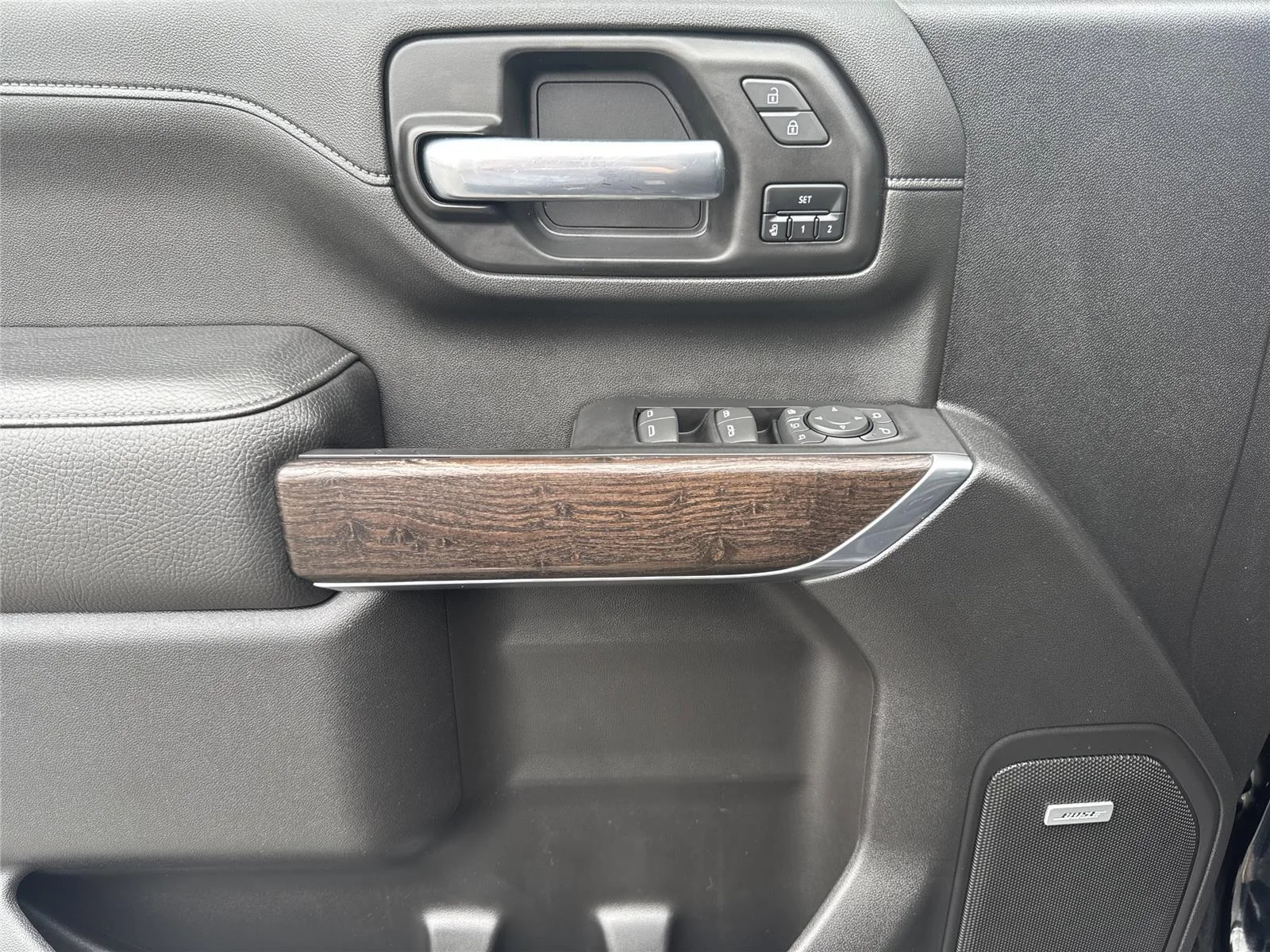 Used 2023 Onyx Black GMC Denali image 18