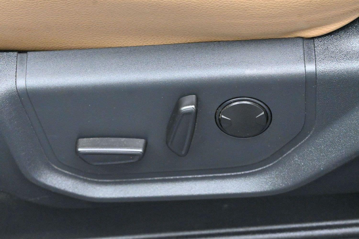 Used 2022 Agate Black Ford LARIAT image 15
