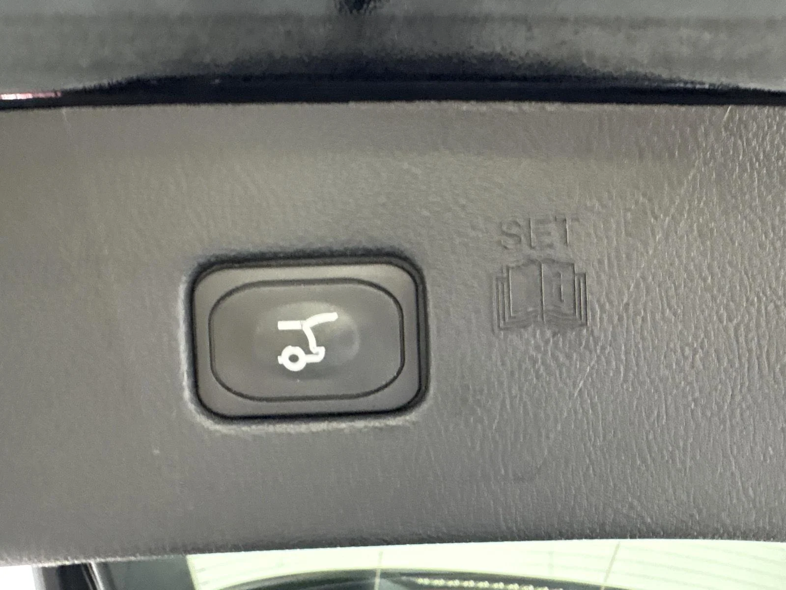 Used 2024 Agate Black Metallic Ford Titanium image 21
