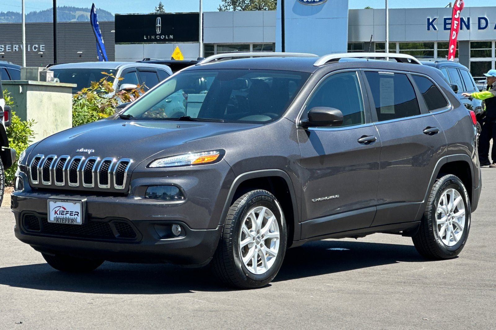 2018 Jeep Cherokee Latitude Plus - Photo 45
