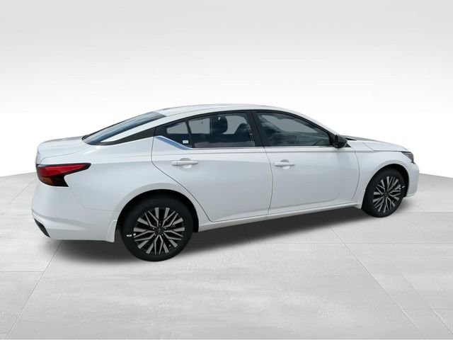 New 2026 White Nissan 2.5 SV image 9