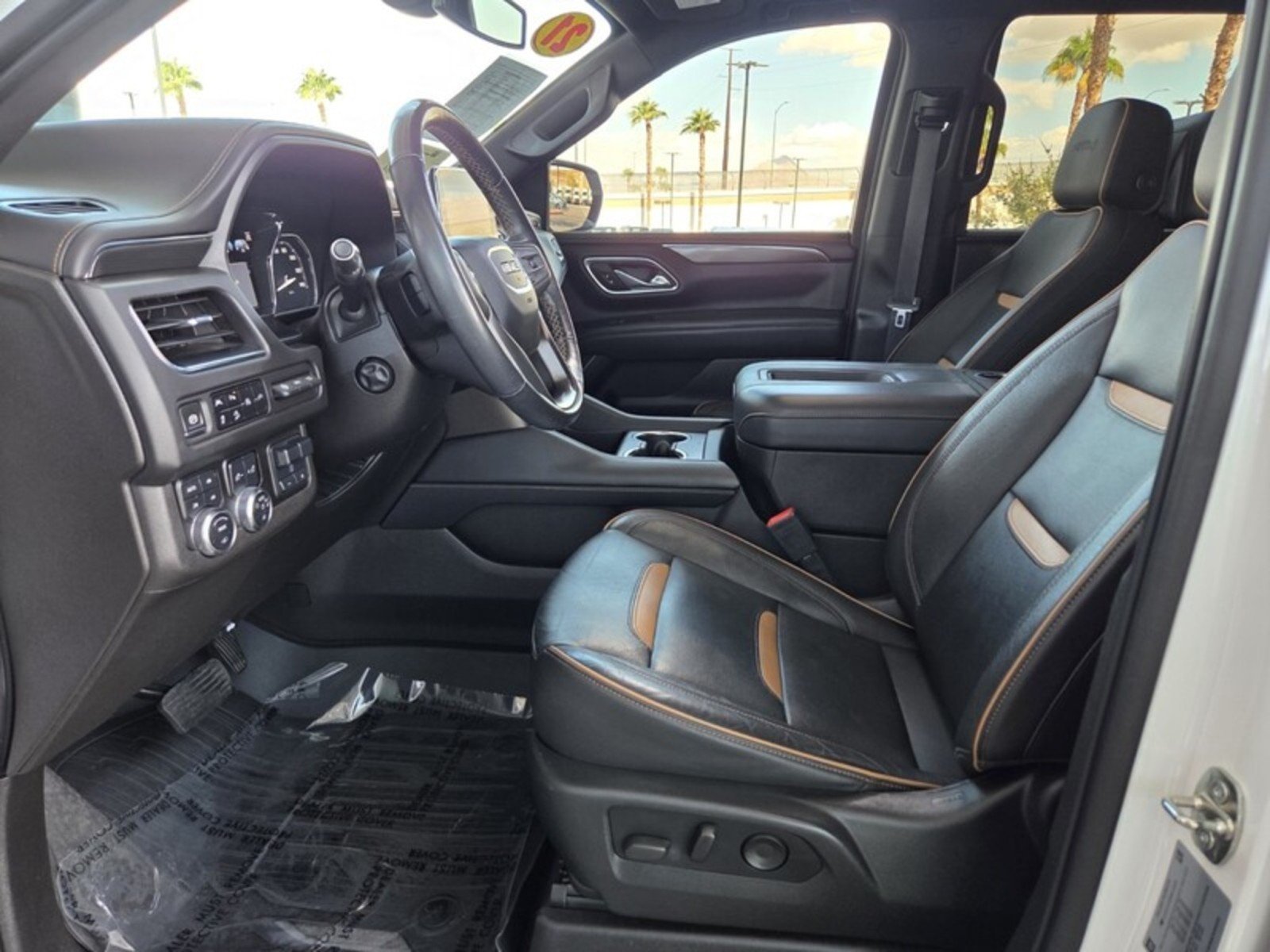 Used 2021 White Frost Tricoat GMC AT4 image 13