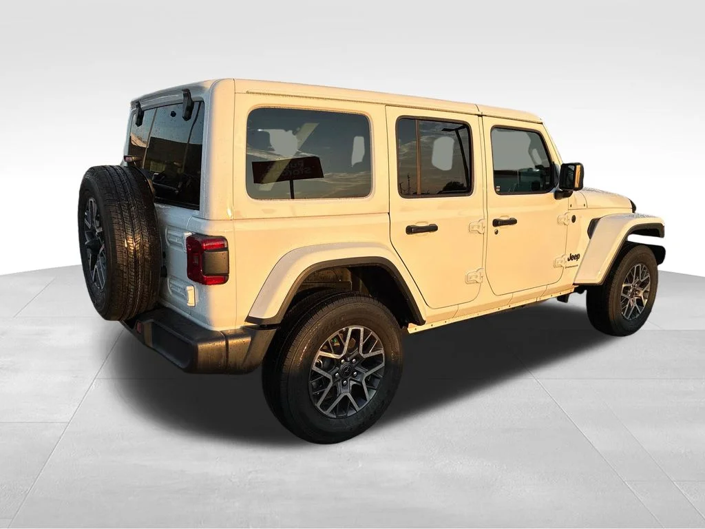 Used 2026 White Jeep Sahara image 5