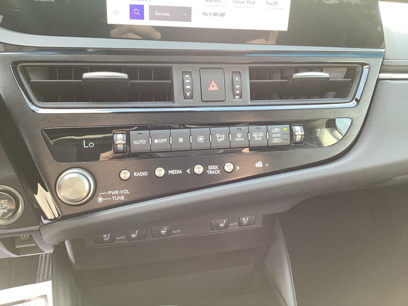 Used 2023 Matador Red Mica Lexus ES 350 image 22