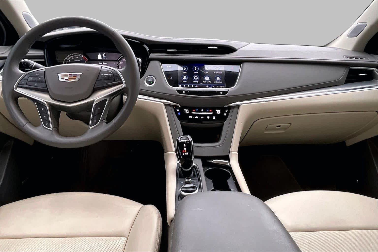 Used 2025 Stellar Black Metallic Cadillac FWD Premium Luxury image 15