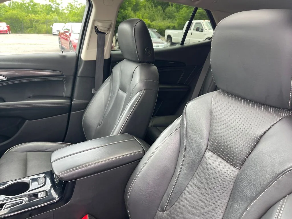 2021 Buick Envision Essence - Photo 6