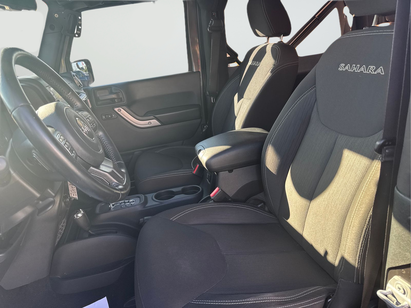 Used 2017 Gray Jeep Sahara image 17