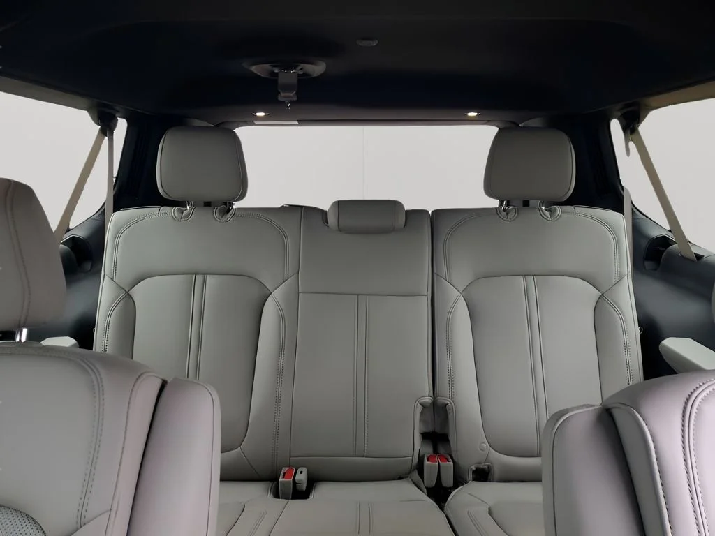 New 2026 Bright White Clear-Coat Exterior Paint Jeep  image 27