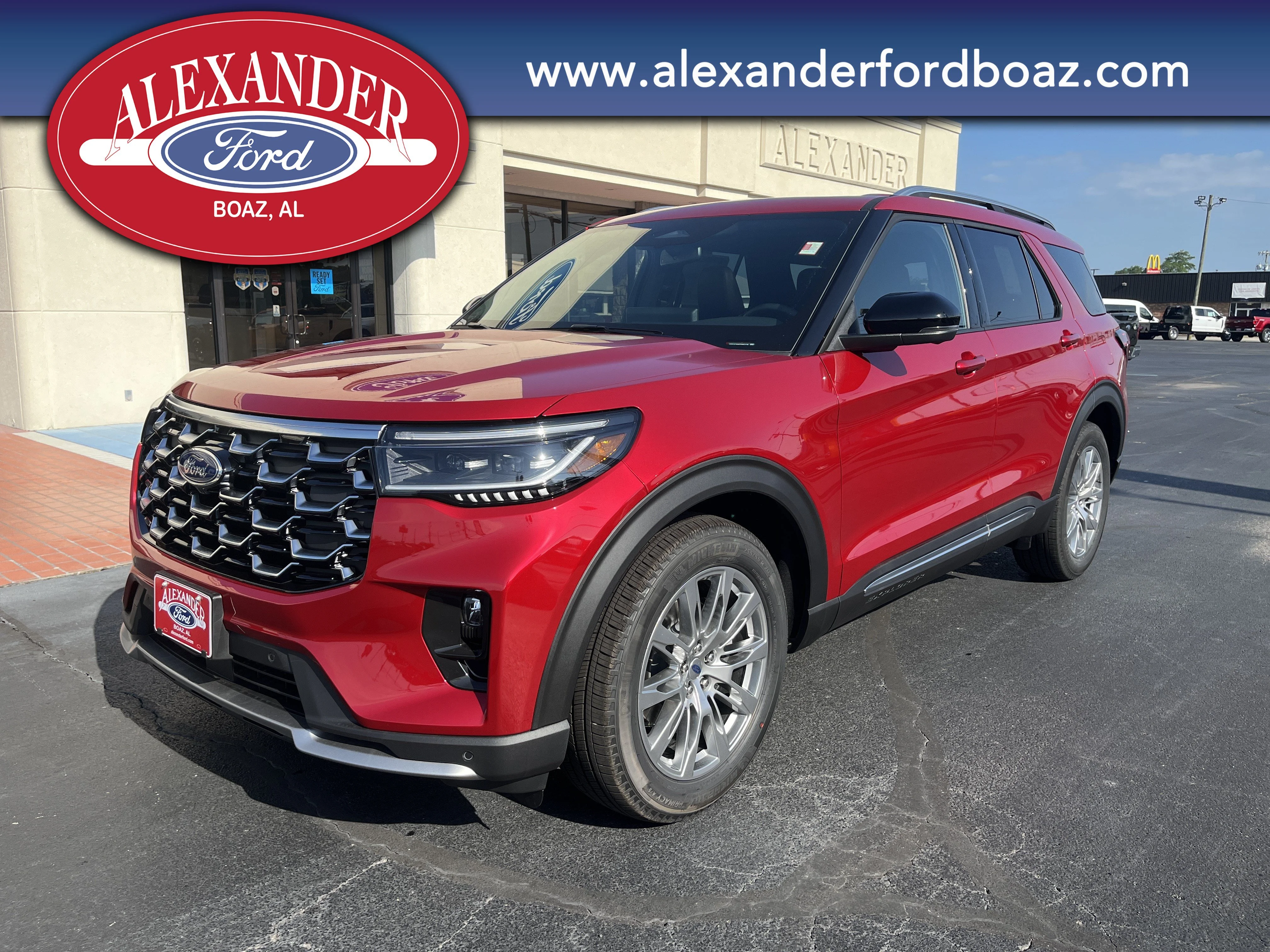 2026 Ford Explorer Platinum's photo