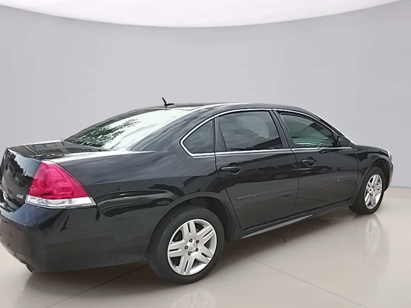 Used 2015 Black Chevrolet LT image 5