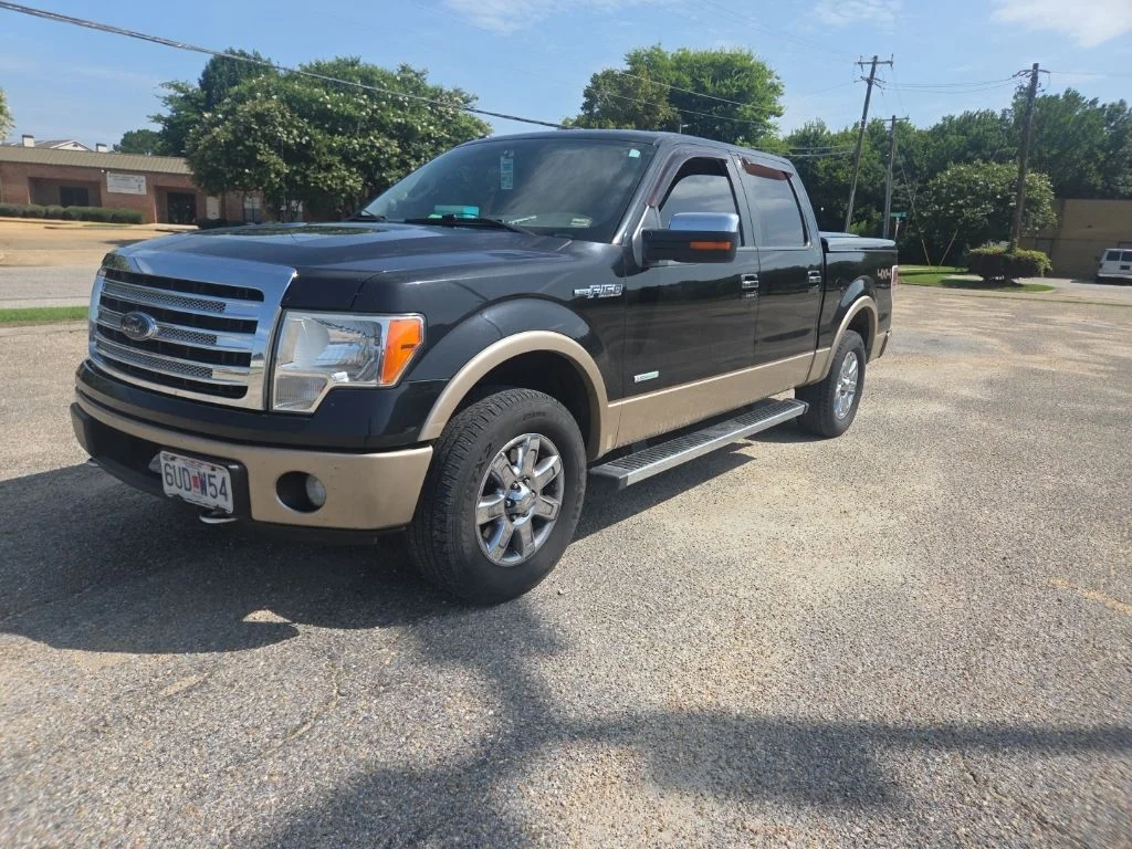 Used 2013 Black Ford Lariat image 4