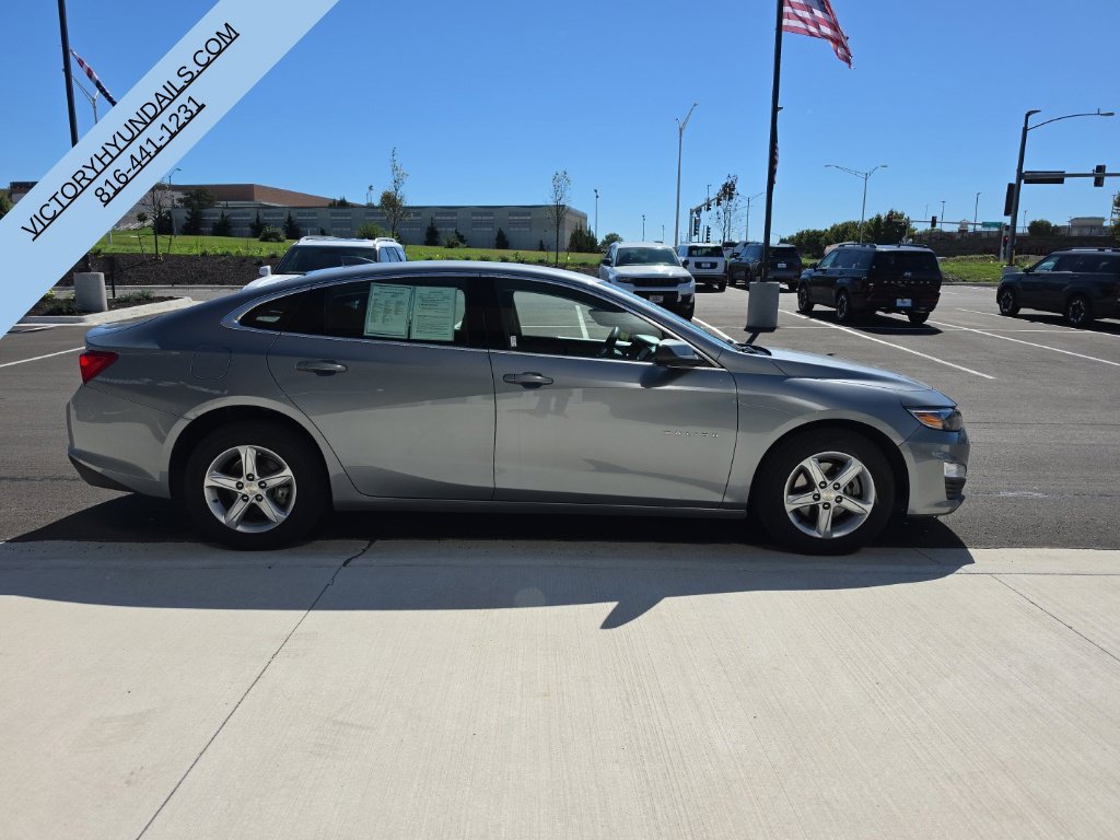 Used 2024 Gray Chevrolet LT image 7