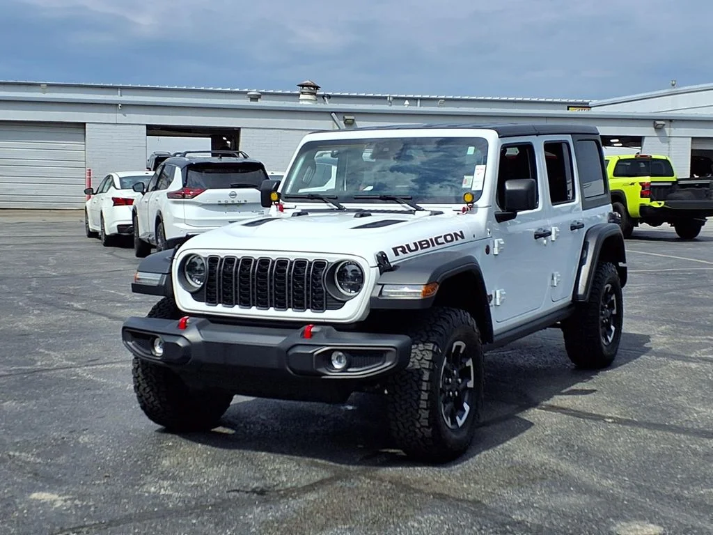 Used 2025 Jeep Wrangler 4-Door Rubicon with VIN 1C4PJXFN2SW526959 for sale in Kansas City